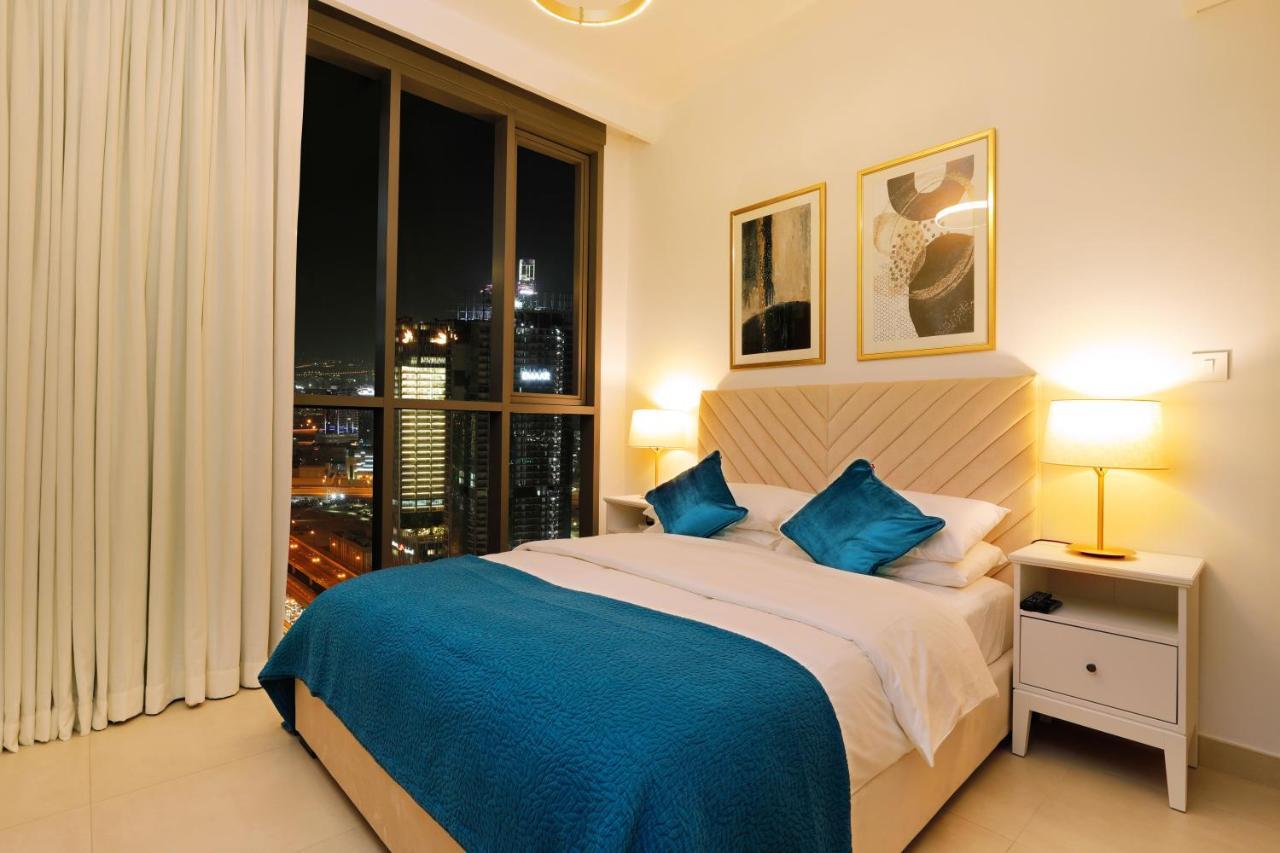 Elegant Apartment With Direct Access To Dubai Mall Bagian luar foto