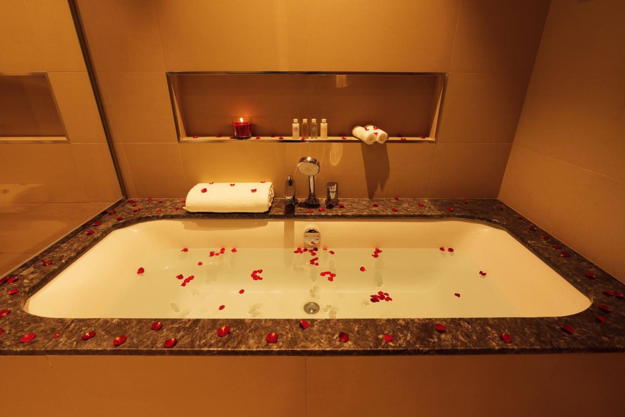 Elegant Apartment With Direct Access To Dubai Mall Bagian luar foto
